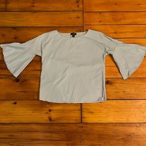 Lord & Taylor blue cotton size small shirt with ruffled sleeves